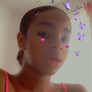 Meet your Posher, Olivia